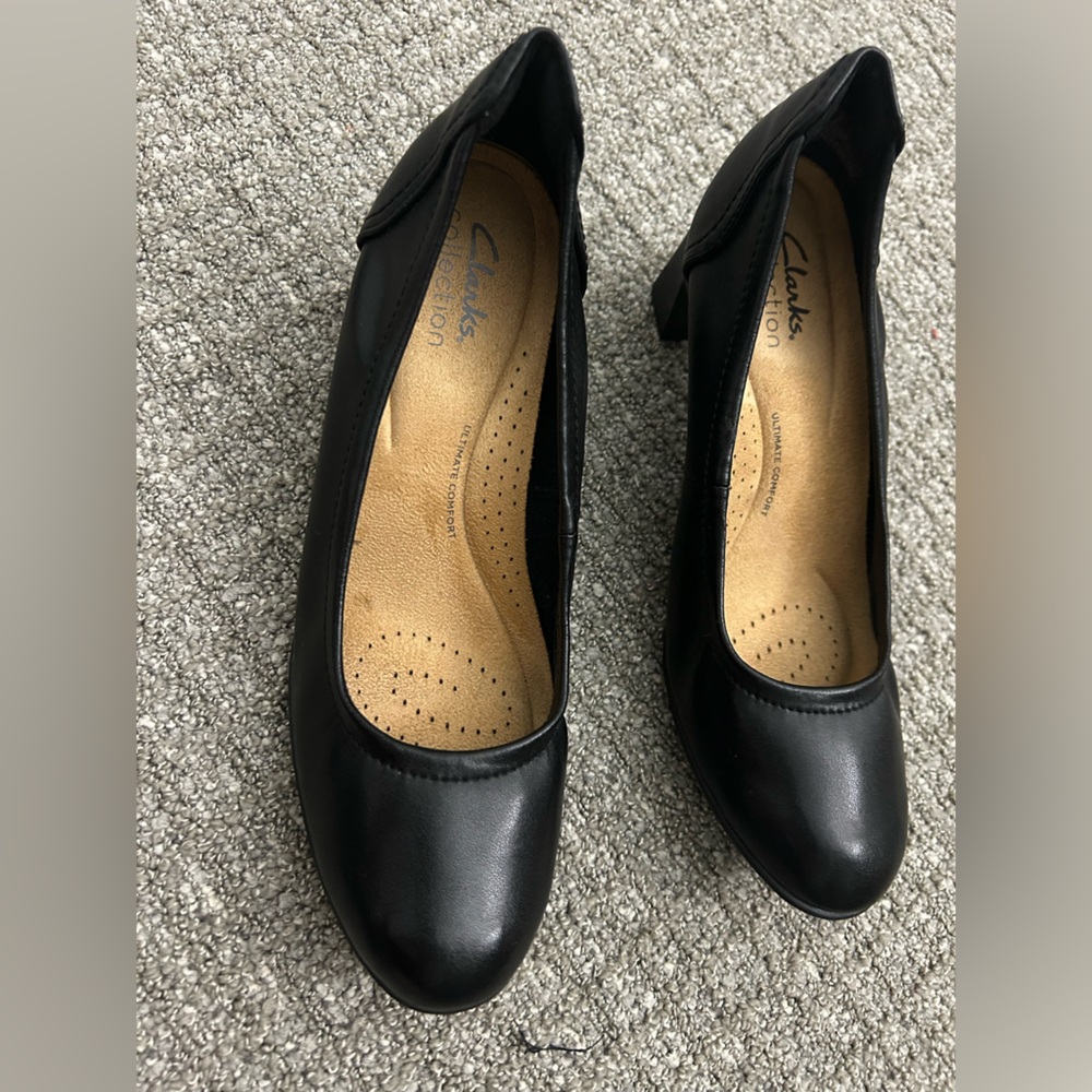Clarks Neily Pearl Pumps